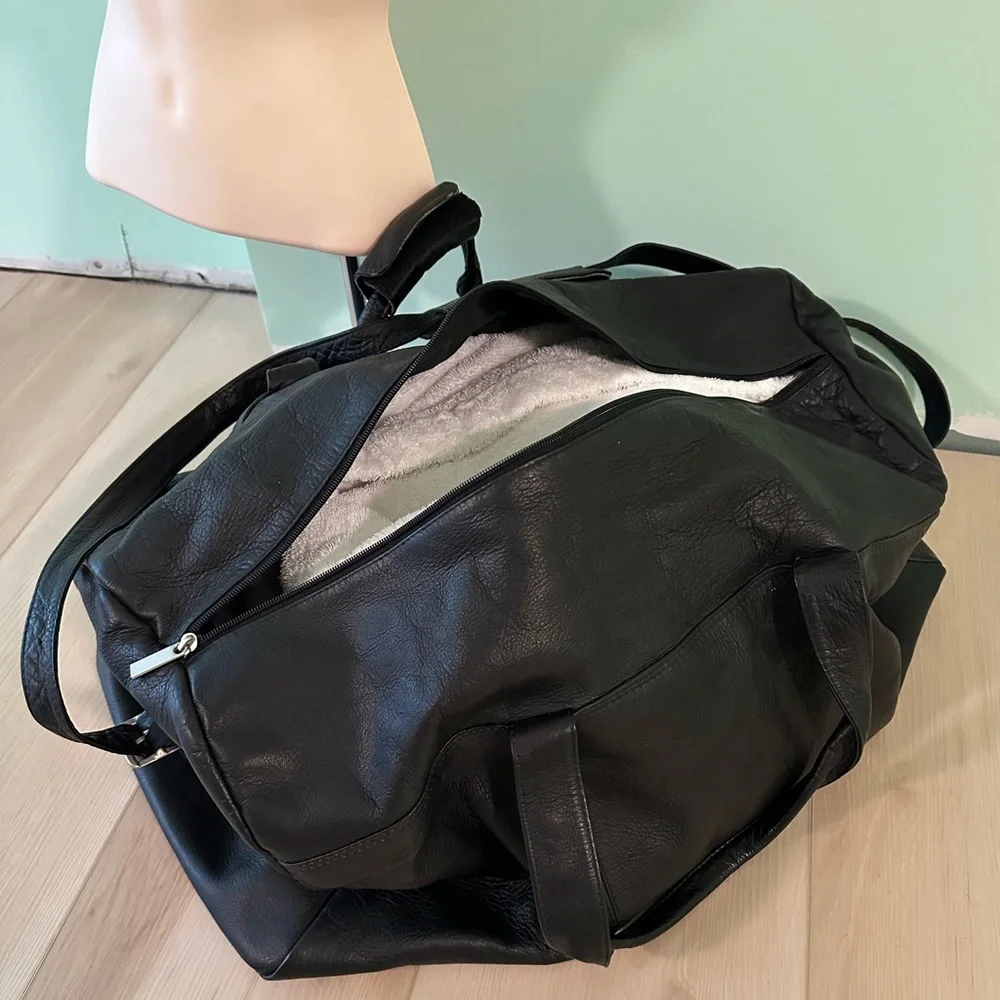 Minimalist Travel Vacation Black Leather Colombian Weekender Unisex Duffel Bag